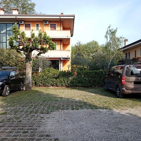 Casa Lugana 9 - Monolocale Con Piscina Fronte Lago Сирмионе Екстериор снимка
