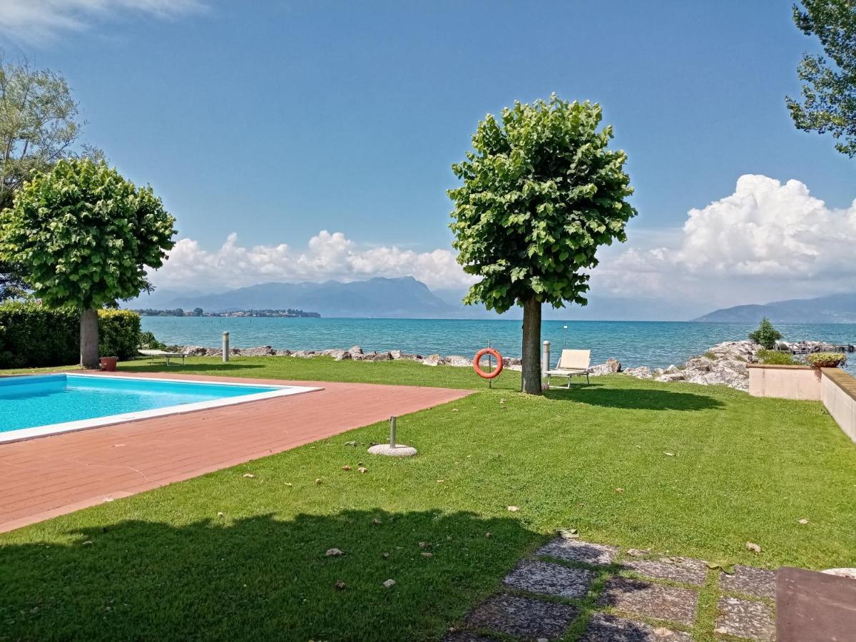 Casa Lugana 9 - Monolocale Con Piscina Fronte Lago Сирмионе Екстериор снимка